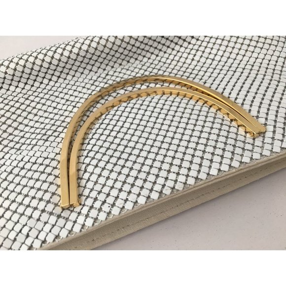 White Mesh Metal Purse Handbag Retro Bag Golden Framed Handle Vintage Accessory - Picture 8 of 11